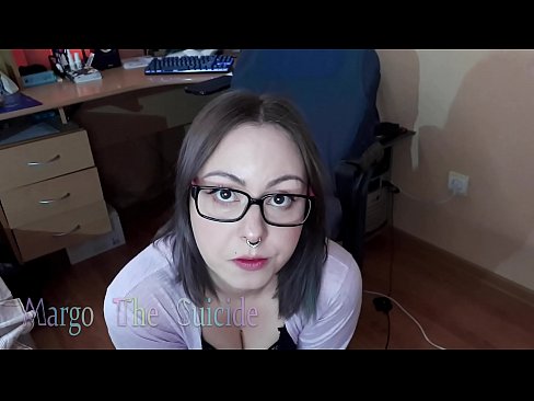 ❤️ Секси девојка со наочари длабоко го цица дилдото на камерата ❤ Домашно порно на mk.sex78.ru ️❤
