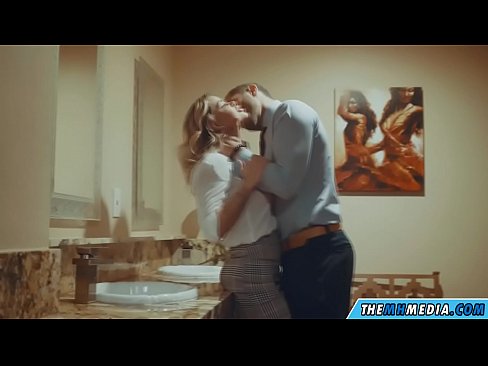 ❤️ Кога бујна русокоса ќе ве заведе во јавен тоалет ❤ Домашно порно на mk.sex78.ru ️❤